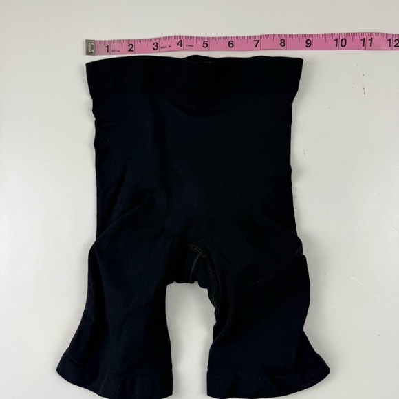 Skims Shapewear Shorts Womens Small Black High Waist Seamless Sculpting - Picture 4 of 5